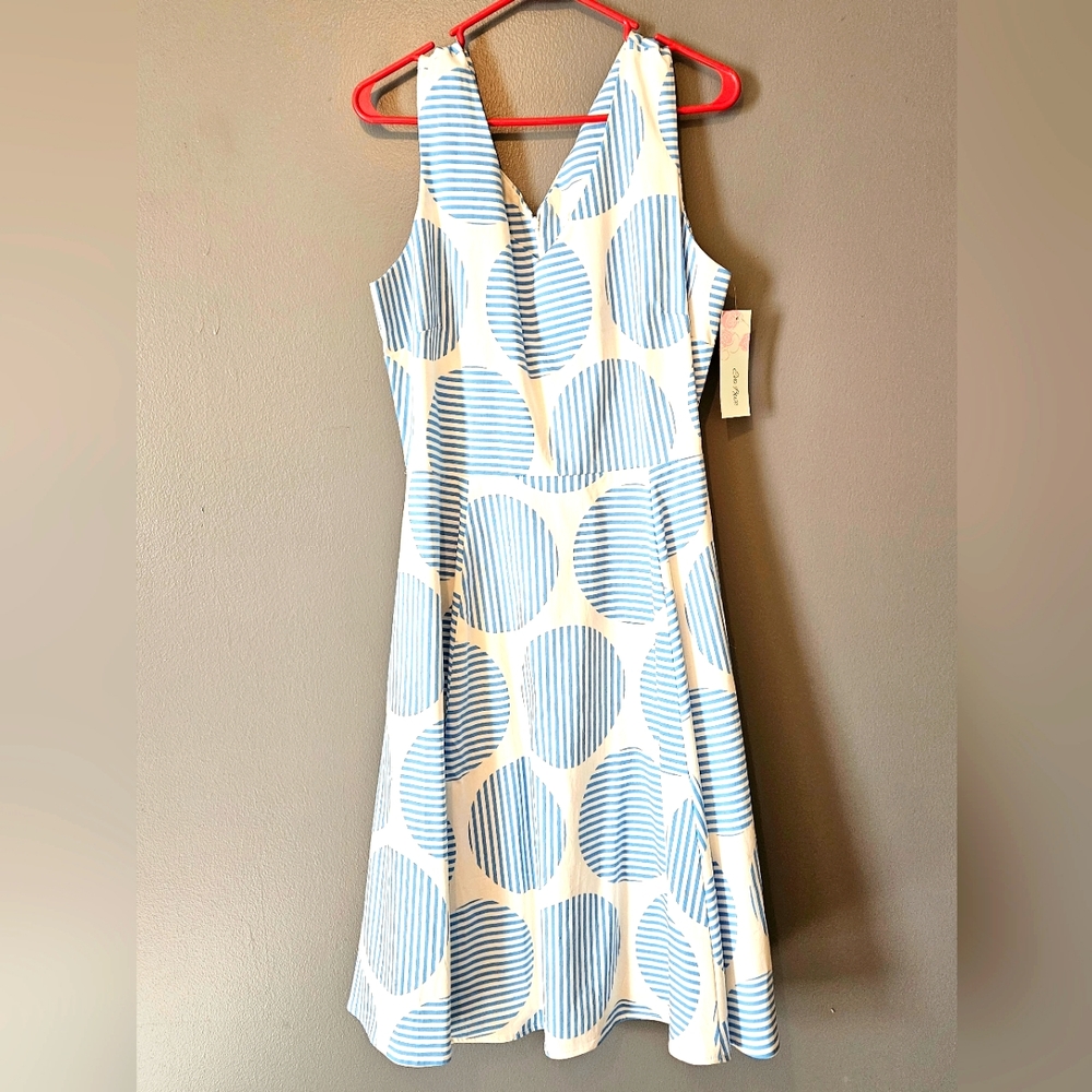 NWT Eva Rose Blue Patterned Dress WITH POCKETS! 💙